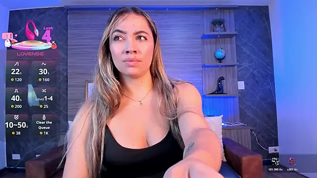 Snapshot of Alessia_Taylorr chatting on November 1, 2025, 12:40 pm Alessia Taylorr online show from November 1, 2025, 12:40 pm