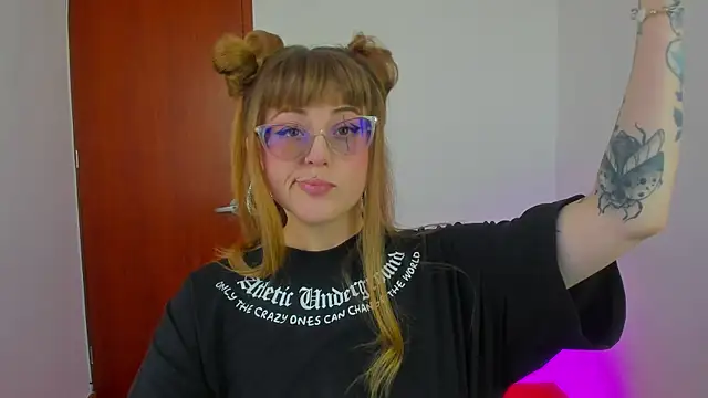 Snapshot of tekila__ chatting on January 14, 2026, 10:47 pm tekila online show from January 14, 2026, 10:47 pm