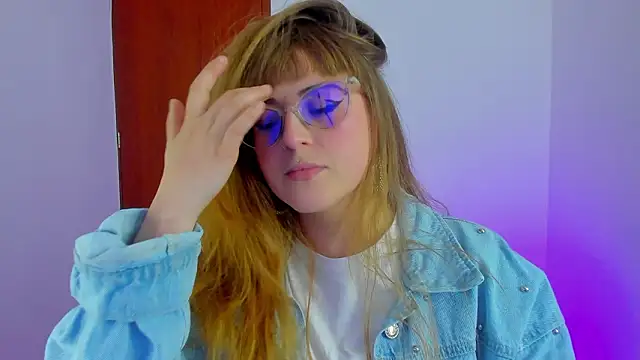 Snapshot of tekila__ chatting on January 16, 2026, 1:42 am tekila online show from January 16, 2026, 1:42 am