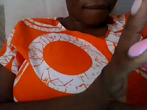 Temptingqueen online show from July 24, 2026, 9:29 am