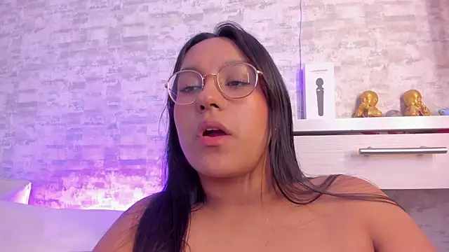 ellamontoya online show from February 21, 2025, 4:18 am