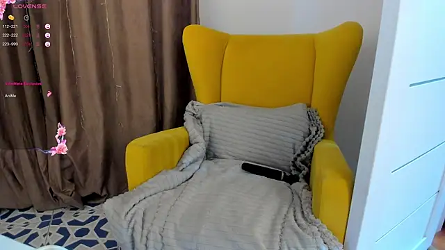 miissblonde online show from November 12, 2025, 3:29 am