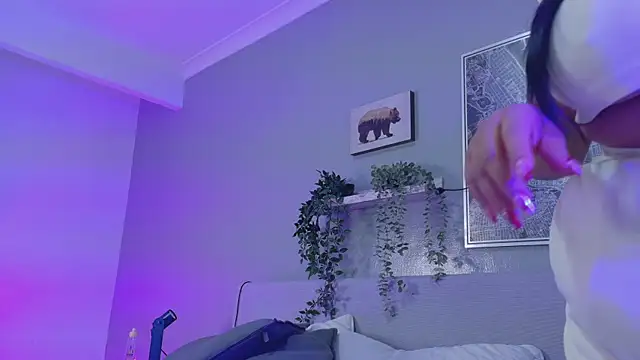 Snapshot of KendalMilleer chatting on November 10, 2025, 11:42 am KendalMilleer online show from November 10, 2025, 11:42 am