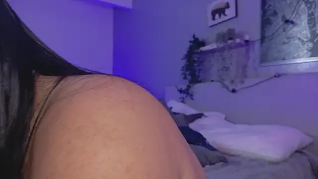 Snapshot of KendalMilleer chatting on November 24, 2025, 10:37 am KendalMilleer online show from November 24, 2025, 10:37 am