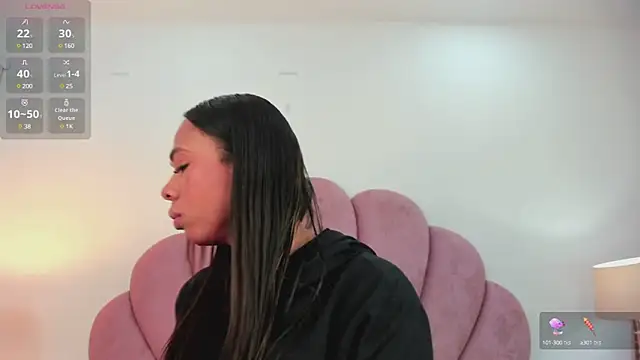 Nicole Paradise online show from March 7, 2025, 12:56 pm