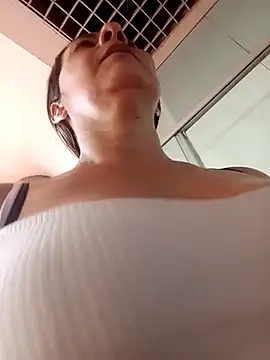 Mia-funny20 online show from February 7, 2025, 7:59 pm