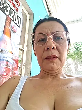 Mia-funny20 online show from September 17, 2025, 6:53 pm