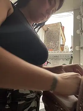 emma  cute   online show from November 8, 2025, 11:21 am