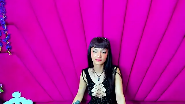 Aurora 18 online show from December 4, 2024, 5:55 pm