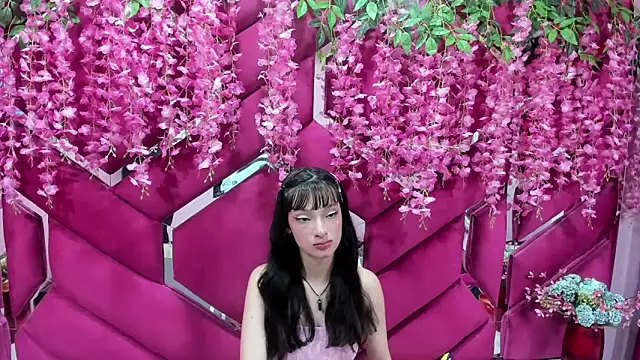 Aurora 18 online show from February 12, 2025, 9:11 pm