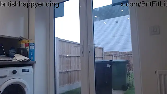 Snapshot of BritishHappyEnding chatting on December 26, 2024, 10:05 am BritishHappyEnding online show from December 26, 2024, 10:05 am