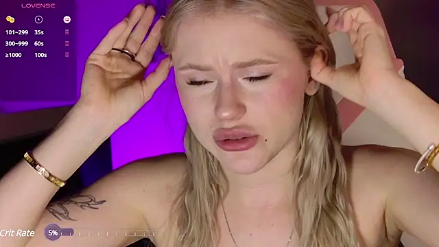 LexieLoree online show from March 2, 2025, 7:10 am