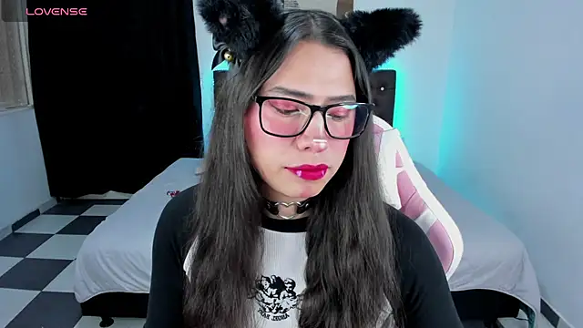 paula kawaiifu  online show from February 9, 2025, 2:29 pm