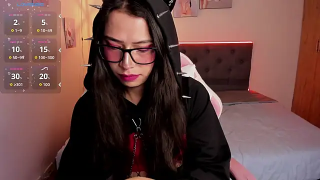 paula kawaiifu  online show from October 19, 2025, 2:50 pm