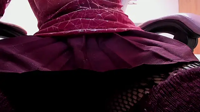 paula kawaiifu  online show from December 18, 2025, 1:39 pm