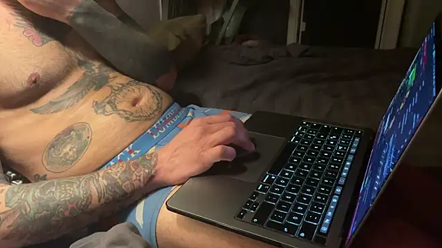 kameray12 online show from March 12, 2025, 8:52 pm