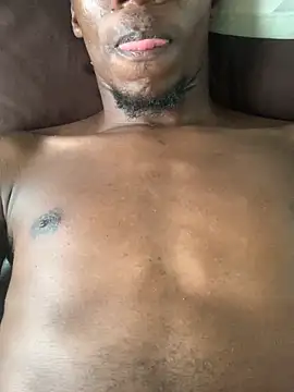 Snapshot of DManL chatting on December 20, 2025, 12:56 pm DManL online show from December 20, 2025, 12:56 pm