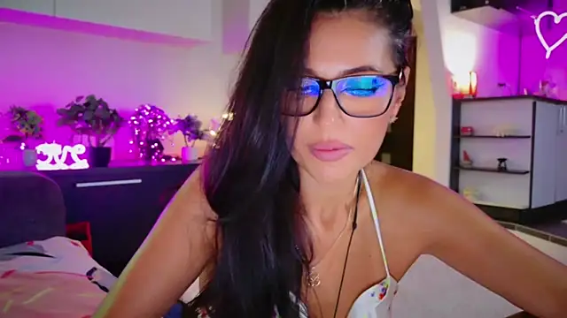 Snapshot of MissSmiley26 chatting on August 7, 2026, 10:23 pm MissSmiley26 online show from August 7, 2026, 10:23 pm