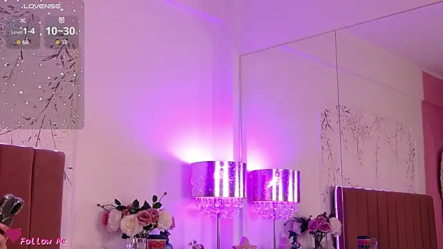 PinkySparks online show from December 18, 2025, 7:42 pm