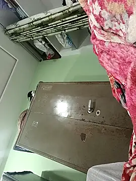 Snapshot of PVNRAO0831 chatting on October 18, 2025, 3:57 pm PVNRAO0831 online show from October 18, 2025, 3:57 pm