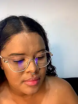 antonella 19x online show from December 2, 2024, 4:53 pm