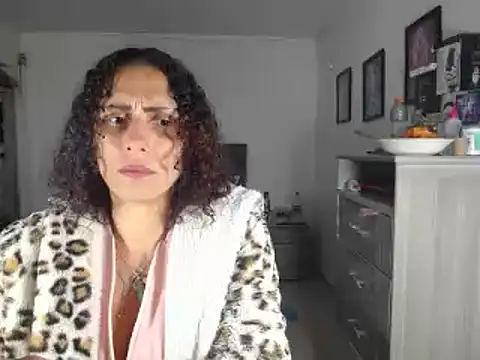 Snapshot of Corina_hot chatting on December 29, 2024, 4:48 am Corina hot online show from December 29, 2024, 4:48 am