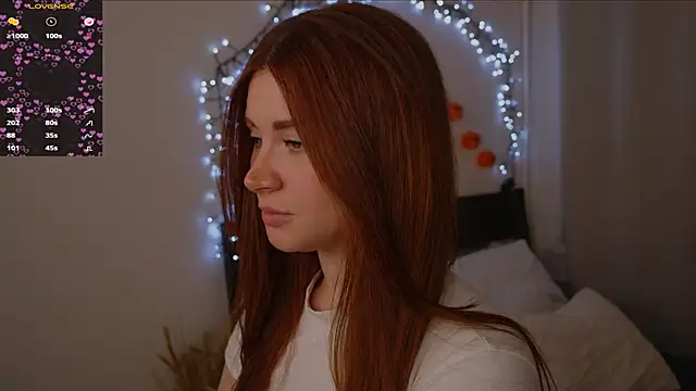 Freckle Diyana online show from October 23, 2025, 9:35 pm