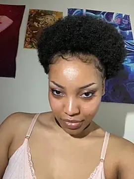 KimiAqua online show from December 14, 2024, 3:04 pm