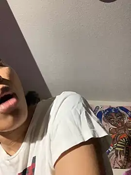 KimiAqua online show from March 3, 2025, 12:37 am