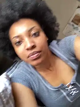 KimiAqua online show from March 14, 2025, 6:18 pm