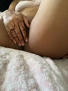 KimiAqua online show from March 18, 2025, 4:26 pm