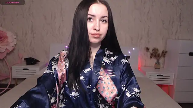 Snapshot of VioletCatt chatting on March 14, 2025, 6:42 am VioletCatt online show from March 14, 2025, 6:42 am