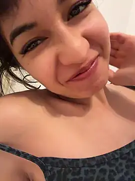 Snapshot of BitchyBratxxx chatting on February 20, 2026, 2:28 pm BitchyBratxxx online show from February 20, 2026, 2:28 pm