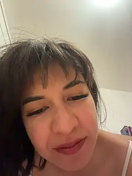 Snapshot of BitchyBratxxx chatting on March 9, 2026, 5:17 pm BitchyBratxxx online show from March 9, 2026, 5:17 pm