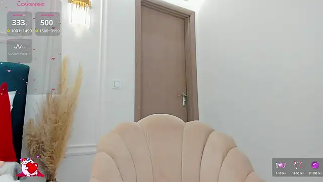 Snapshot of CassieRide chatting on January 15, 2025, 12:58 pm CassieRide online show from January 15, 2025, 12:58 pm