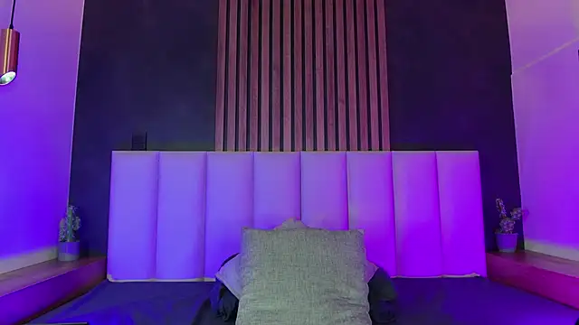 AmyPalmmer online show from March 22, 2025, 11:53 am