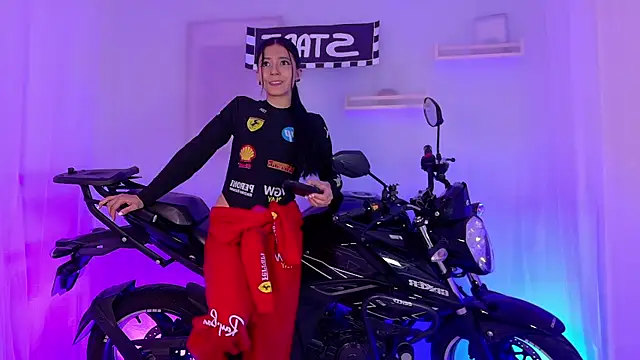 AmyPalmmer online show from November 1, 2025, 12:18 pm