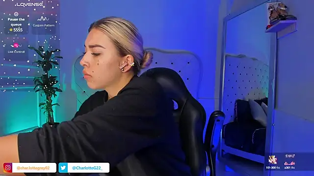 charlotte  grey online show from March 13, 2025, 11:30 am