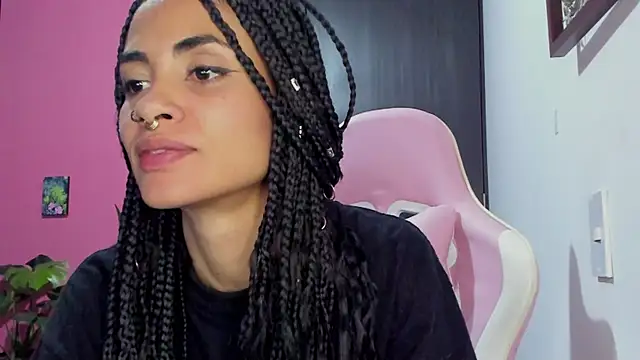 Juanadearco5 online show from December 16, 2024, 1:10 am