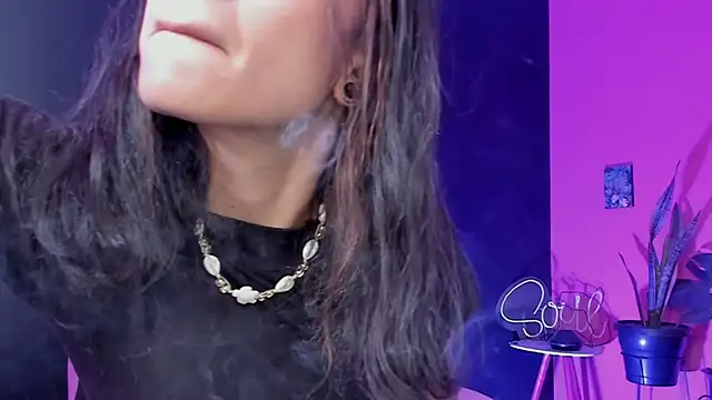 Juanadearco5 online show from February 17, 2025, 2:37 pm