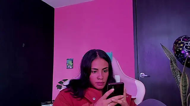 Juanadearco5 online show from March 21, 2025, 2:51 pm