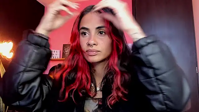 Juanadearco5 online show from September 14, 2025, 10:20 pm