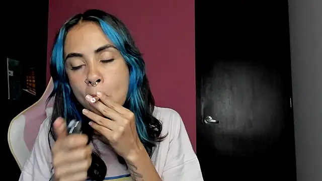 Juanadearco5 online show from October 4, 2025, 11:03 pm