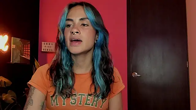 Juanadearco5 online show from December 3, 2025, 10:41 pm