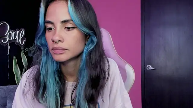 Juanadearco5 online show from December 15, 2025, 9:41 pm