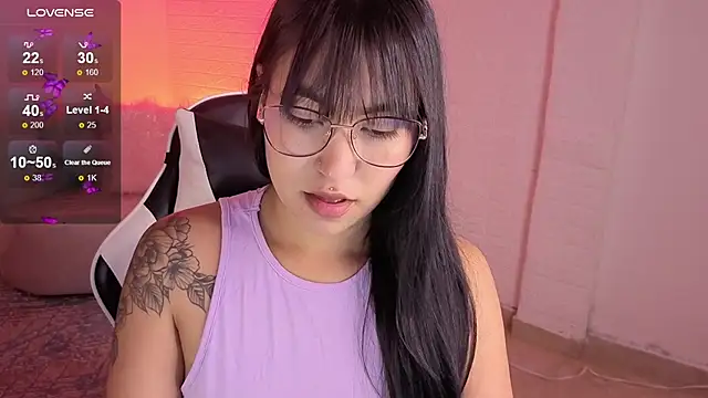 Snapshot of marilin_a chatting on December 15, 2025, 10:25 pm marilin a online show from December 15, 2025, 10:25 pm