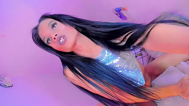 Snapshot of gilbanys_22 chatting on March 22, 2025, 5:28 am gilbanys 22 online show from March 22, 2025, 5:28 am