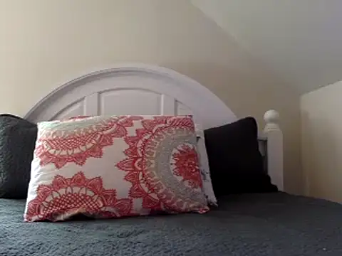 Snapshot of oursecrett chatting on December 14, 2024, 7:14 pm oursecrett online show from December 14, 2024, 7:14 pm