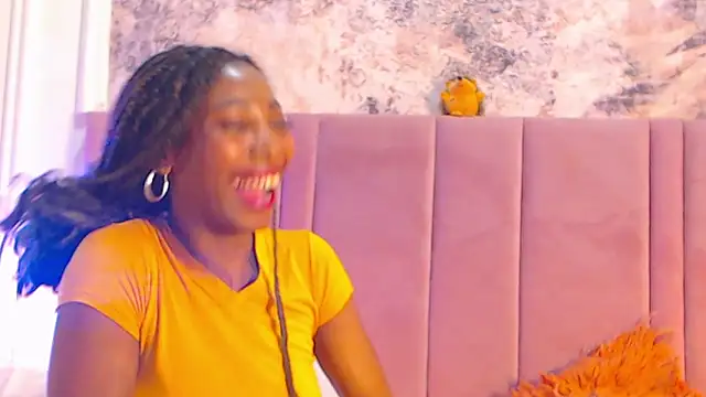 SabrinaDevill online show from April 15, 2026, 1:18 pm