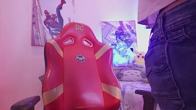 madelyn rose  online show from March 26, 2026, 6:35 pm